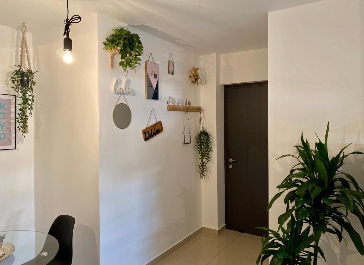 Fat Cow Apartment 102 Livadhia Exterior photo