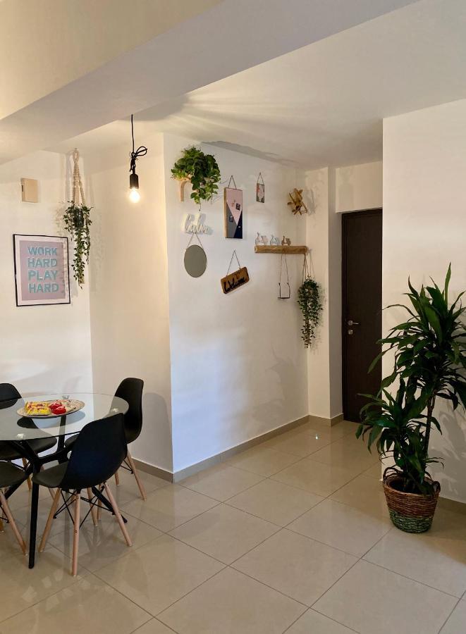 Fat Cow Apartment 102 Livadhia Exterior photo