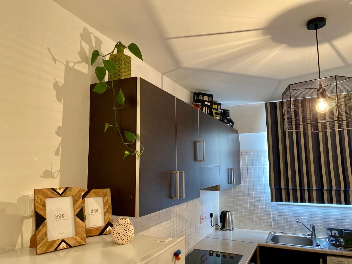 Fat Cow Apartment 102 Livadhia Exterior photo