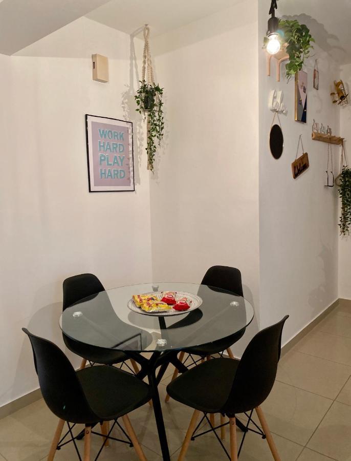 Fat Cow Apartment 102 Livadhia Exterior photo