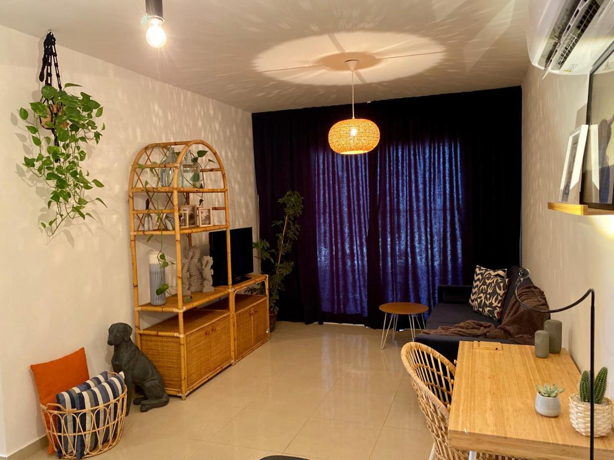 Fat Cow Apartment 102 Livadhia Exterior photo