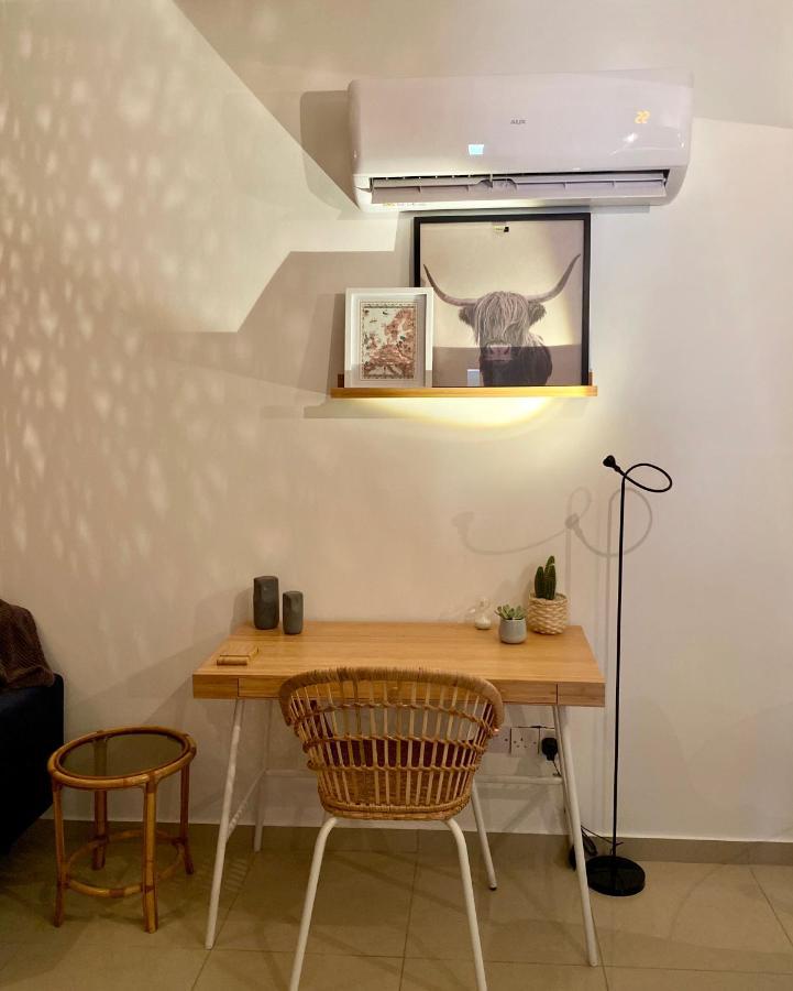 Fat Cow Apartment 102 Livadhia Exterior photo
